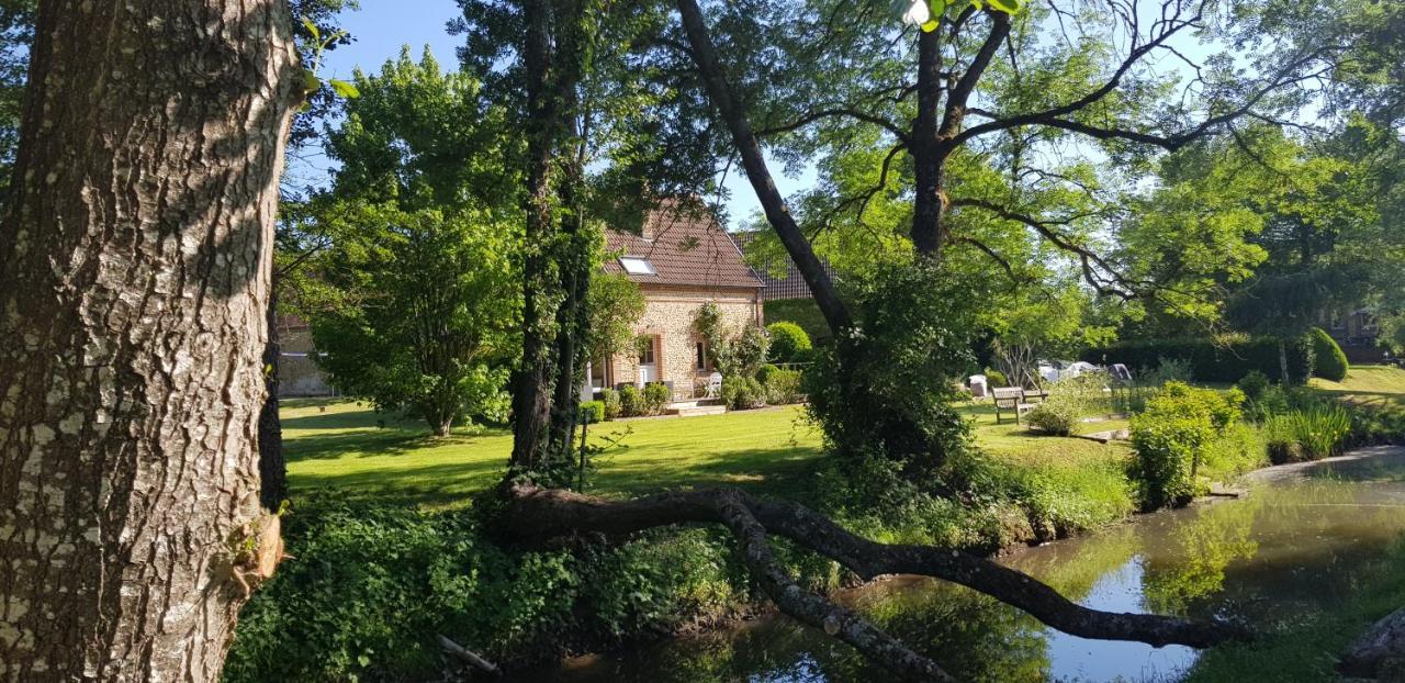 La Maison D'Amis Du Moulin Hotel La Chapelle-Viel ภายนอก รูปภาพ